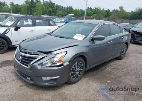 2014 Nissan Altima 2.5/2.5 S/2.5 Sl/2.5 Sv z USA, uszkodzony, nr VIN 1N4AL3AP5EN374984